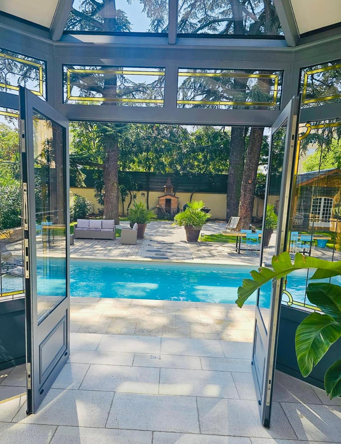 Chateau Grandclement Lyon Villeurbanne Niveau Rdc - Tresor Cache En Ville Avec Vue Piscine Et Parc فيليوربان المظهر الخارجي الصورة