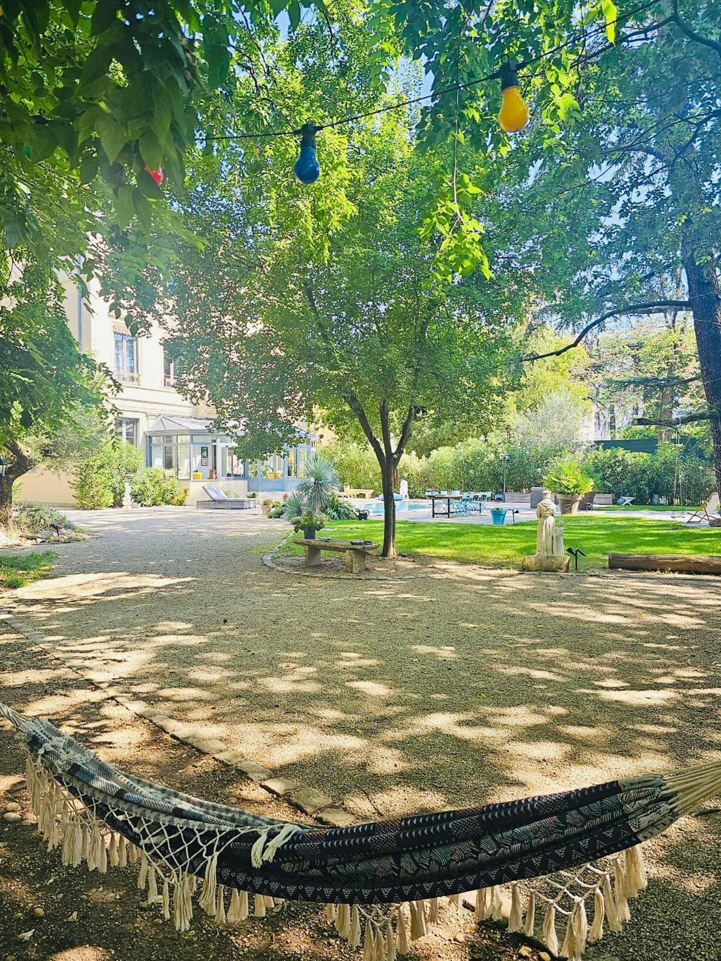 Chateau Grandclement Lyon Villeurbanne Niveau Rdc - Tresor Cache En Ville Avec Vue Piscine Et Parc فيليوربان المظهر الخارجي الصورة