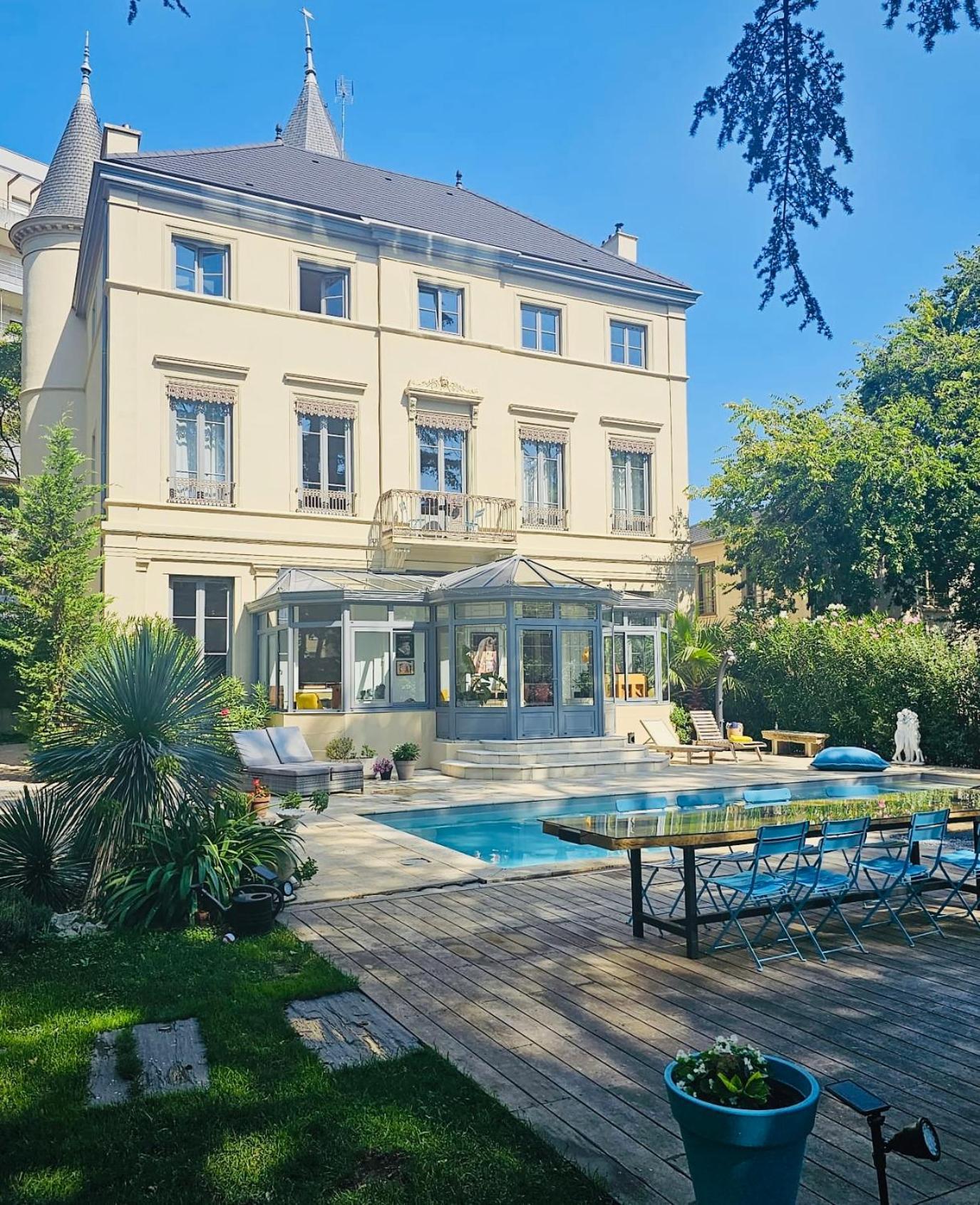 Chateau Grandclement Lyon Villeurbanne Niveau Rdc - Tresor Cache En Ville Avec Vue Piscine Et Parc فيليوربان المظهر الخارجي الصورة